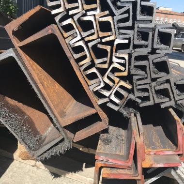 Швеллер горячекатаный 24П L=12м ст.09Г2С в Волгограде