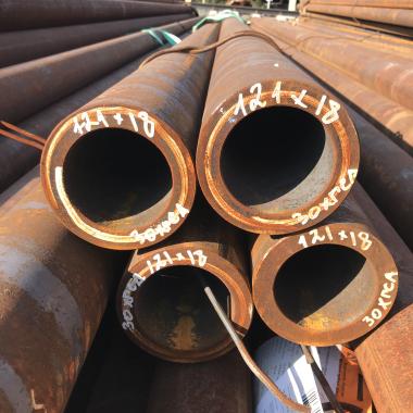 Толстостенная бесшовная труба 42х6мм 40Х ГОСТ 8732 в Волгограде